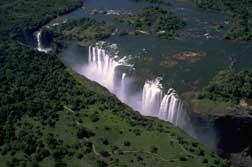 Sdliches Afrika, Zimbabwe - Die Victoria Falls im Norden des Landes